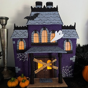 PATTERN TUTORIAL: Spookyville Mansion image 1