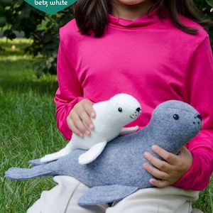 Slippy and Slide stuffed felt seals PDF pattern image 1