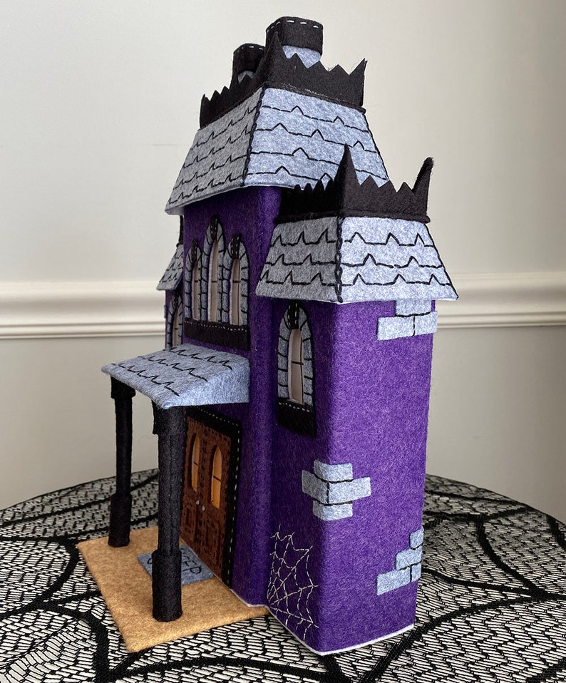 PATTERN TUTORIAL: Spookyville Mansion image 6