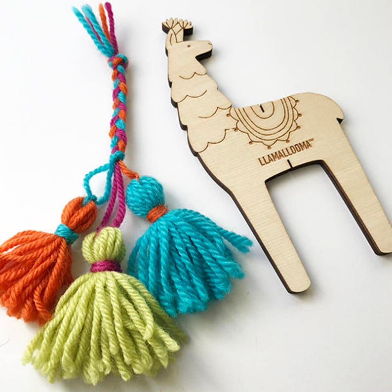 LLAMALLOOMA Pompom Maker - Etsy