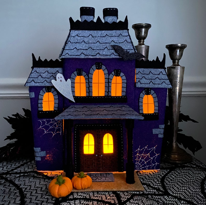 PATTERN TUTORIAL: Spookyville Mansion image 4