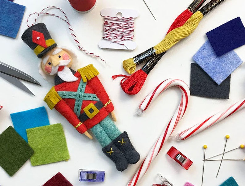 PATTERN TUTORIAL: Nutcracker Ornament bild 3