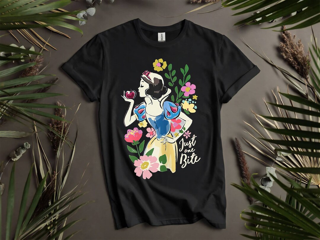 Disney Snow White and the Seven Dwarfs Floral Custom T-shirts for Men ...