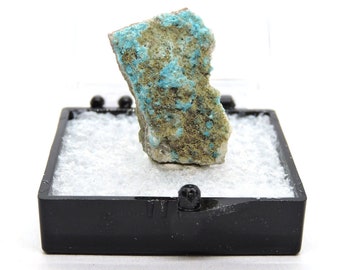 Cavansite in perky box thumbnail mineral specimen type locality