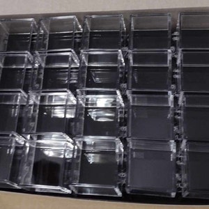 Set von 40 Perky Boxes für Miniatur-Mineralproben