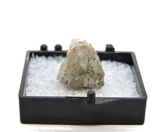 Tiemannite in perky box thumbnail mineral specimen