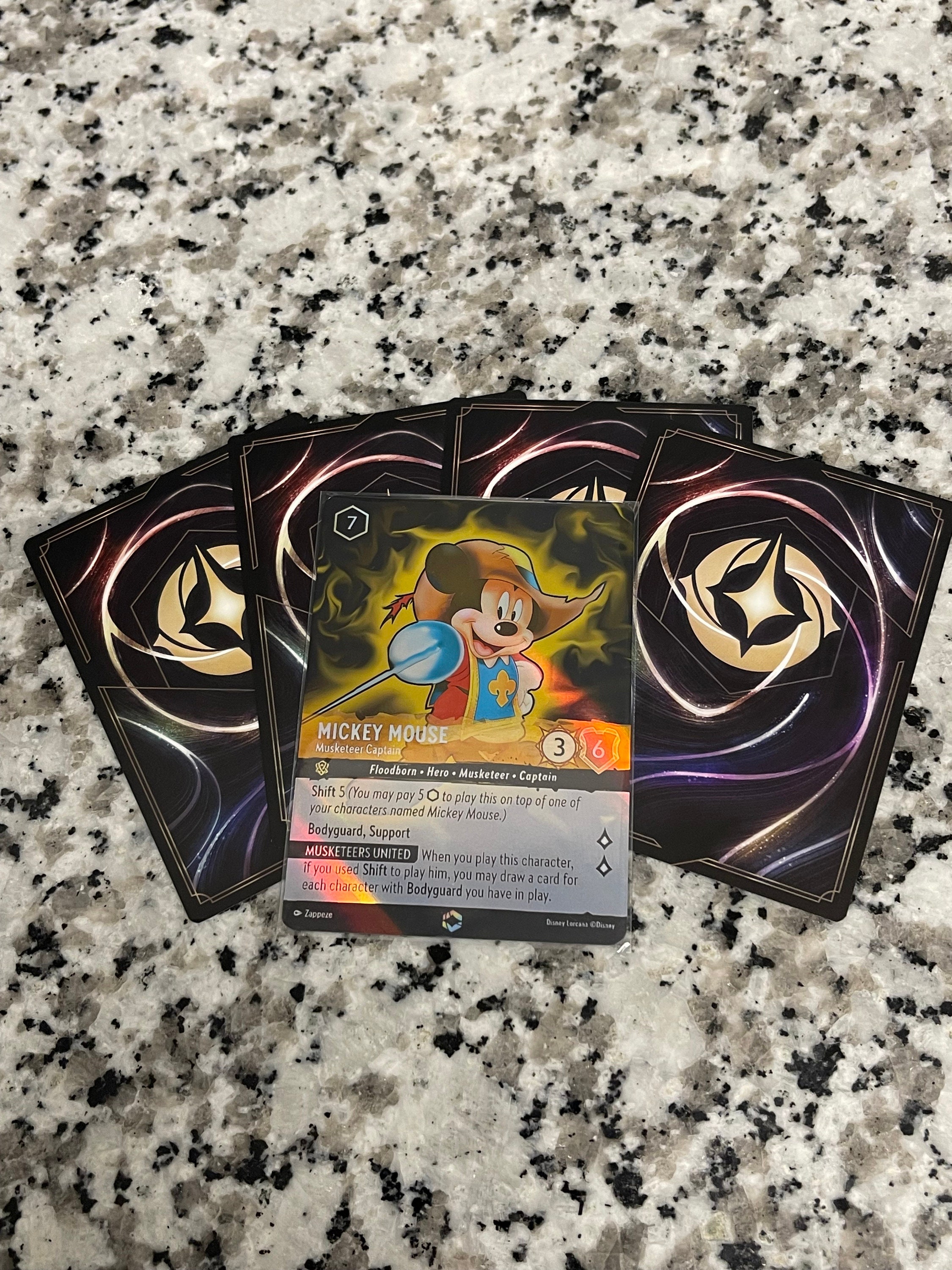 LORCANA ミッキー Musketeer GenCon プロモカード Disney Lorcana Mickey Mouse Musketeer Rare The First Chapter