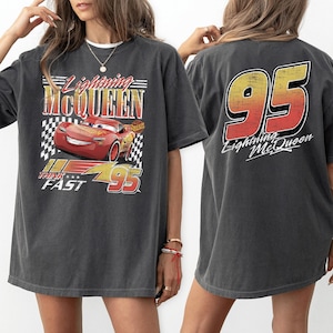 Camiseta vintage Lightning Mcqueen, camiseta do filme Carros retrô, camiseta WDW Family Vacation, camiseta Piston Cup, camiseta Cars Land, camiseta dos personagens Carros