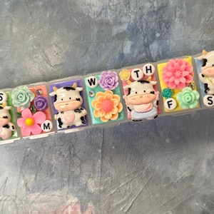 Cow Pill Organizer: Floral Resin Decor, 7-Day Travel Pill Case