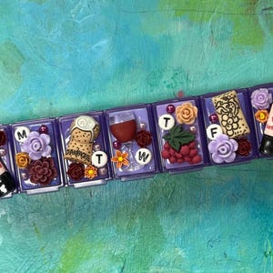 Wine Themed 7 Day Pill Organizer: Embellished Weekly Pill Case