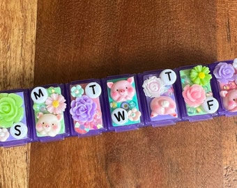 Teeny Pill Box - Vitamin Case • 'Petite Piggies' • Cute Pill Box, Medicine Vitamin Dispenser, 7 Day Pill box, Weekly Pill Organizer