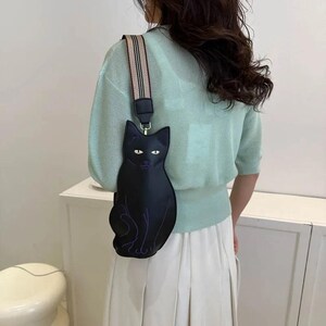 Stylish Cat Shaped & Outline PU Shoulder Bag, Black