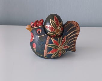 Vintage Scandinavian Folk Art Wooden Hen with Egg - Handcrafted 60&#39;s/70&#39;s Primitive Style - Rustic Kitchen Decor- Farmhouse Decor