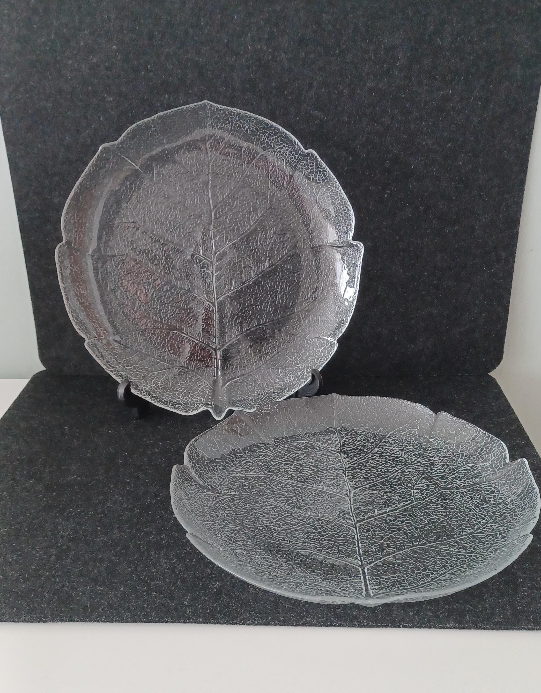 Vintage Clear Glass Arcoroc Aspen Dinner Plate 24cm Set of 2, 1970's Glass Leaf Design, Arcoroc Tableware, Vintage  French Serving Plate