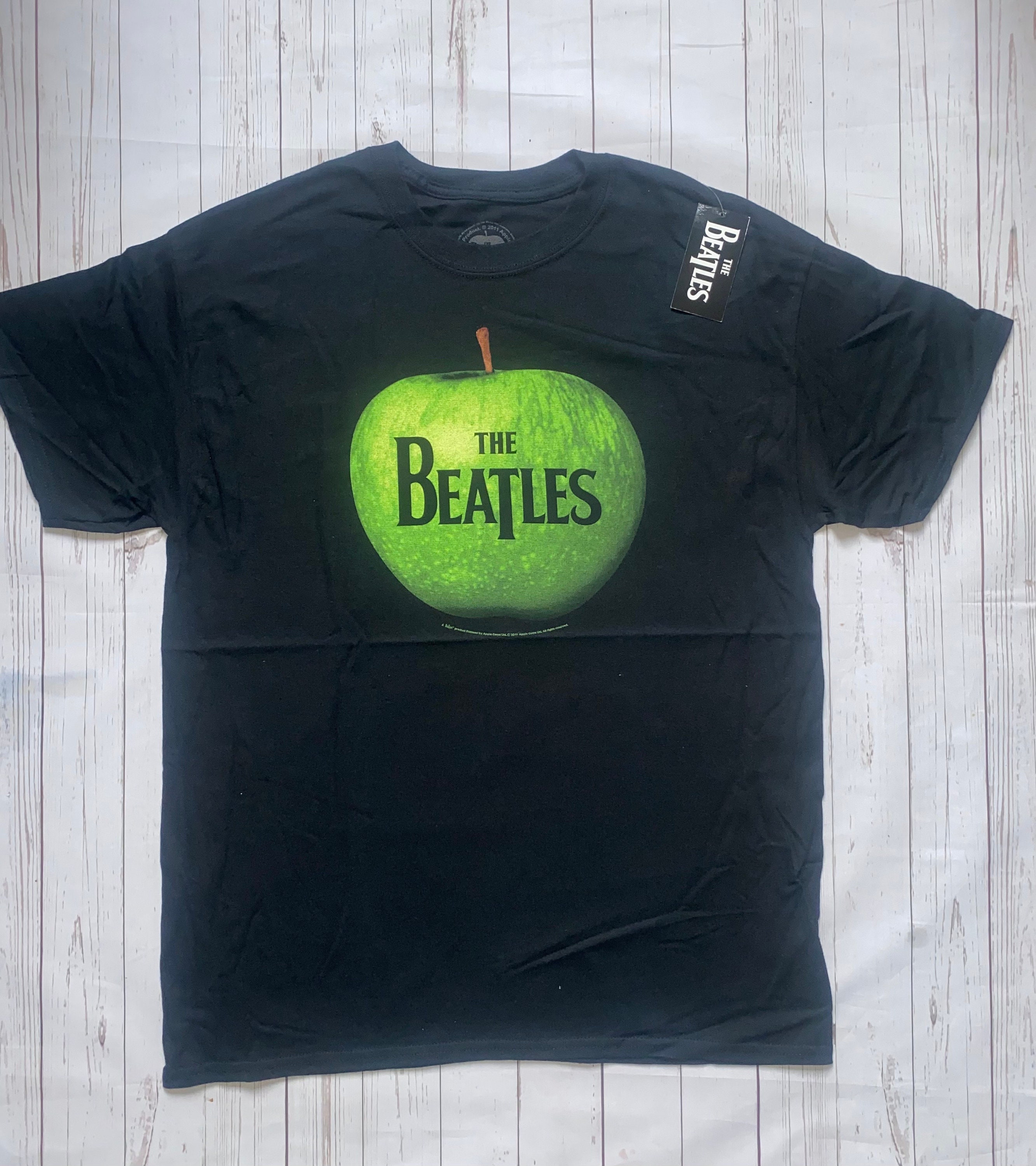 Apple t shirt official 2025