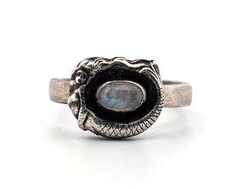 Mermaid Ring in Sterling Silver and Rainbow Moonstone - Size 7.5