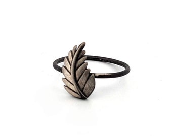 Silver Leaf Stacking Ring - SIZE 8