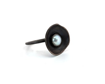 Organic Pod Ring - Sterling Silver and Pearl