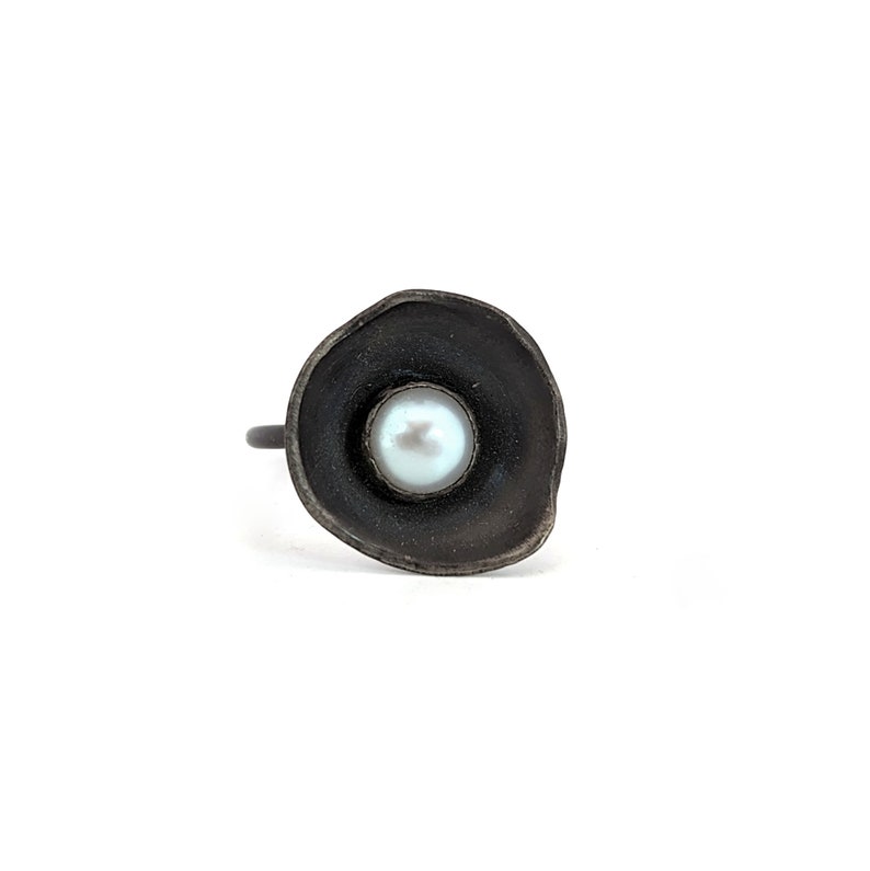 Organic Pod Ring Sterling Silver and Pearl 画像 3