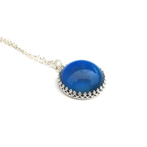 Modern Mood Pendant - Sterling Silver  and Color Changing Stone - Round