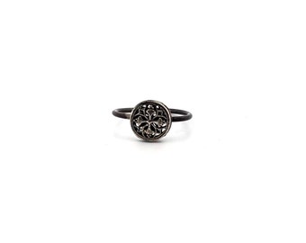 Delicate Filigree Ring in Sterling Silver - SIZE 6.5