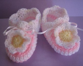 Tea Tree Booties - crochet patterns
