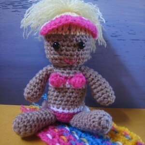 Surfie Chicks at the beach aussiegurumi crochet pattern image 4