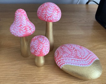 Painted mushroom and stone set