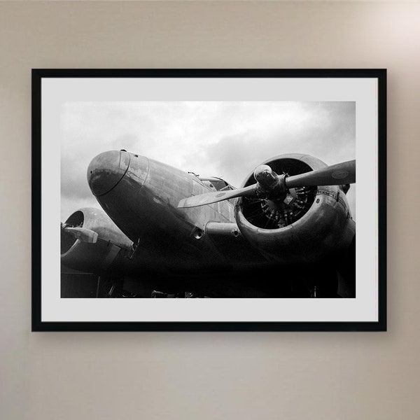 Vieil avion | Photographie analogique | Film 35 mm | décoration murale vintage | Noir et blanc