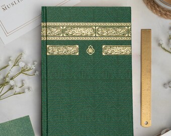 Bundle: Umrah Guide &amp; Journal + Dua Cards Lanyard Green | The Muslim Journal Company