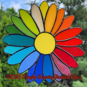 Stained Glass Rainbow Daisy