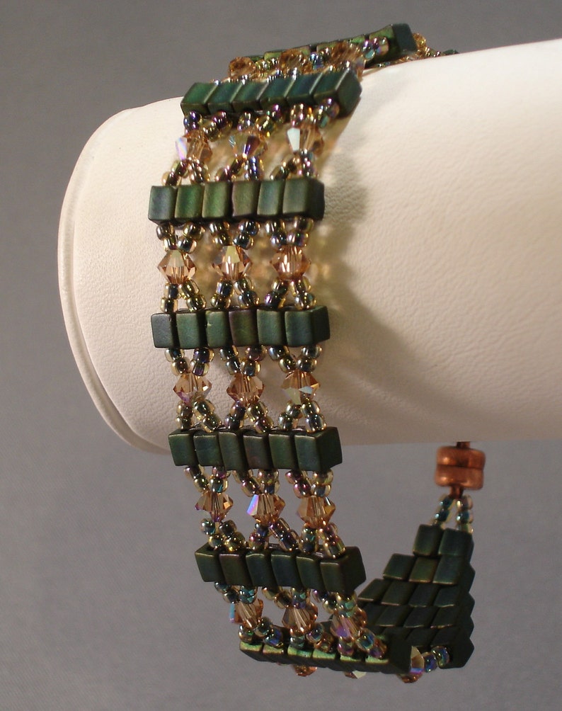 TUTORIAL Crystal Crossover Beaded Bracelet image 1