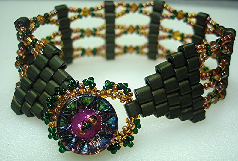 TUTORIAL Crystal Crossover Beaded Bracelet image 4