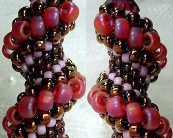 TUTORIAL Twister Crystal Beaded Earrings Cranberry