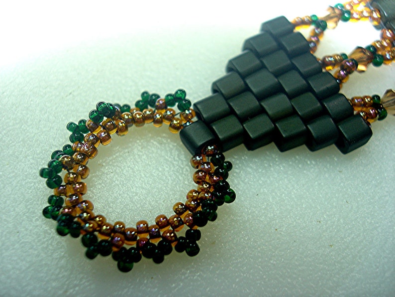 TUTORIAL Crystal Crossover Beaded Bracelet image 3