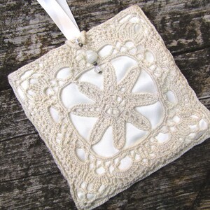 Lacy Ecru Irish Crochet Bridal Wristlet
