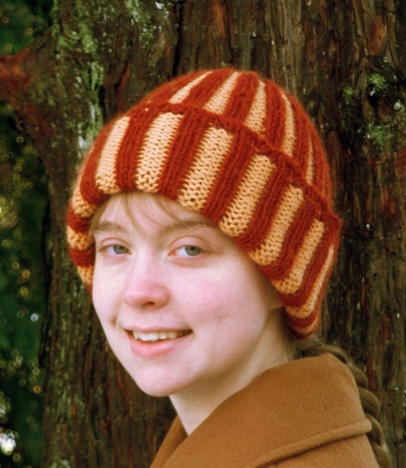 Double Knitted Corrugated Rib Cap in Rust and Peach image 2