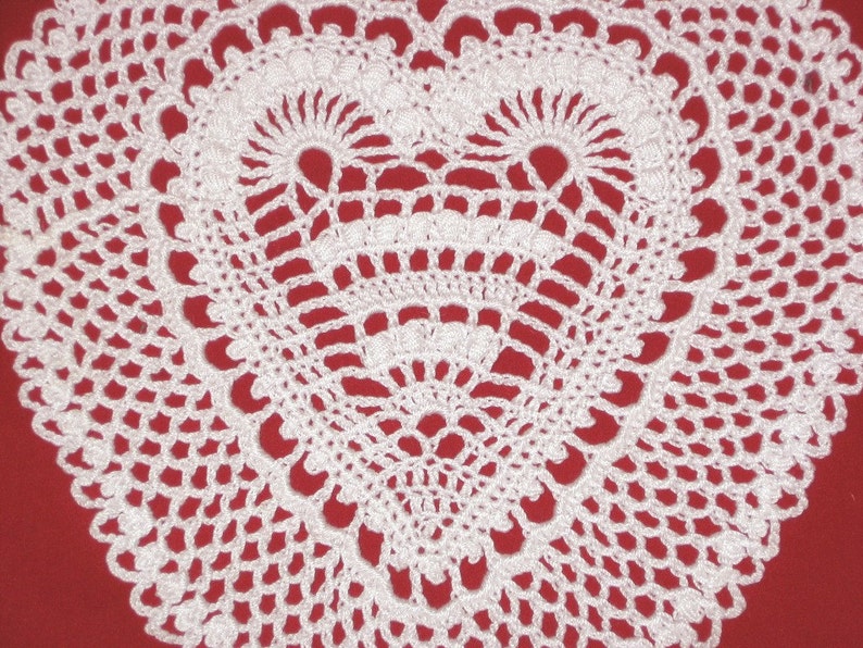 Bullion Heart Doily image 1