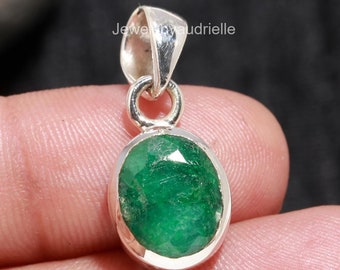 100% Natural Emerald Pendant, Green Gemstone Pendant, Pendant, 925 Sterling Silver Jewelry, Anniversary Gift, Pendant For Best Friend