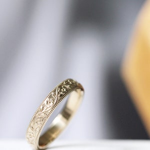 Floral Wedding Band / Vintage Look Wedding Ring / Womens Wedding Band / Romantic Wedding Band 14k Yellow Gold / Skinny Stacking Ring Petunia image 3