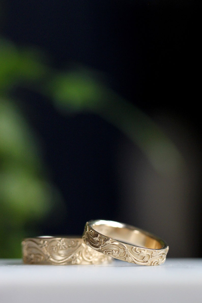 Romantic Style Wedding Band / Gold Floral Wedding Ring / - Etsy