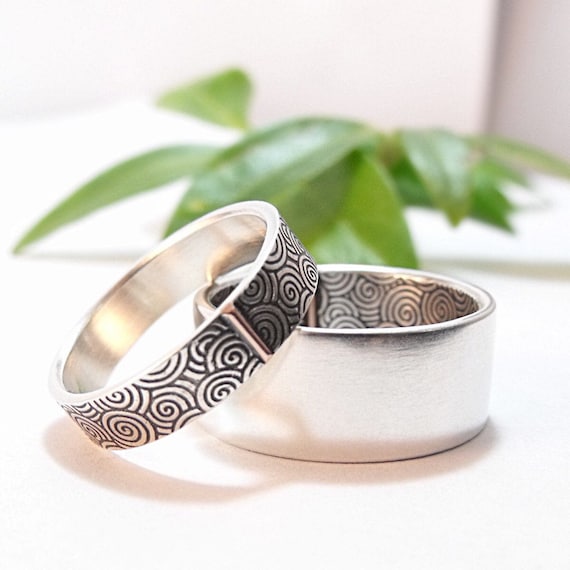 Brushed Wave Ring Set of Two in Sterling Silver Brushed Wave Ring Set of Two in Sterling Silver
