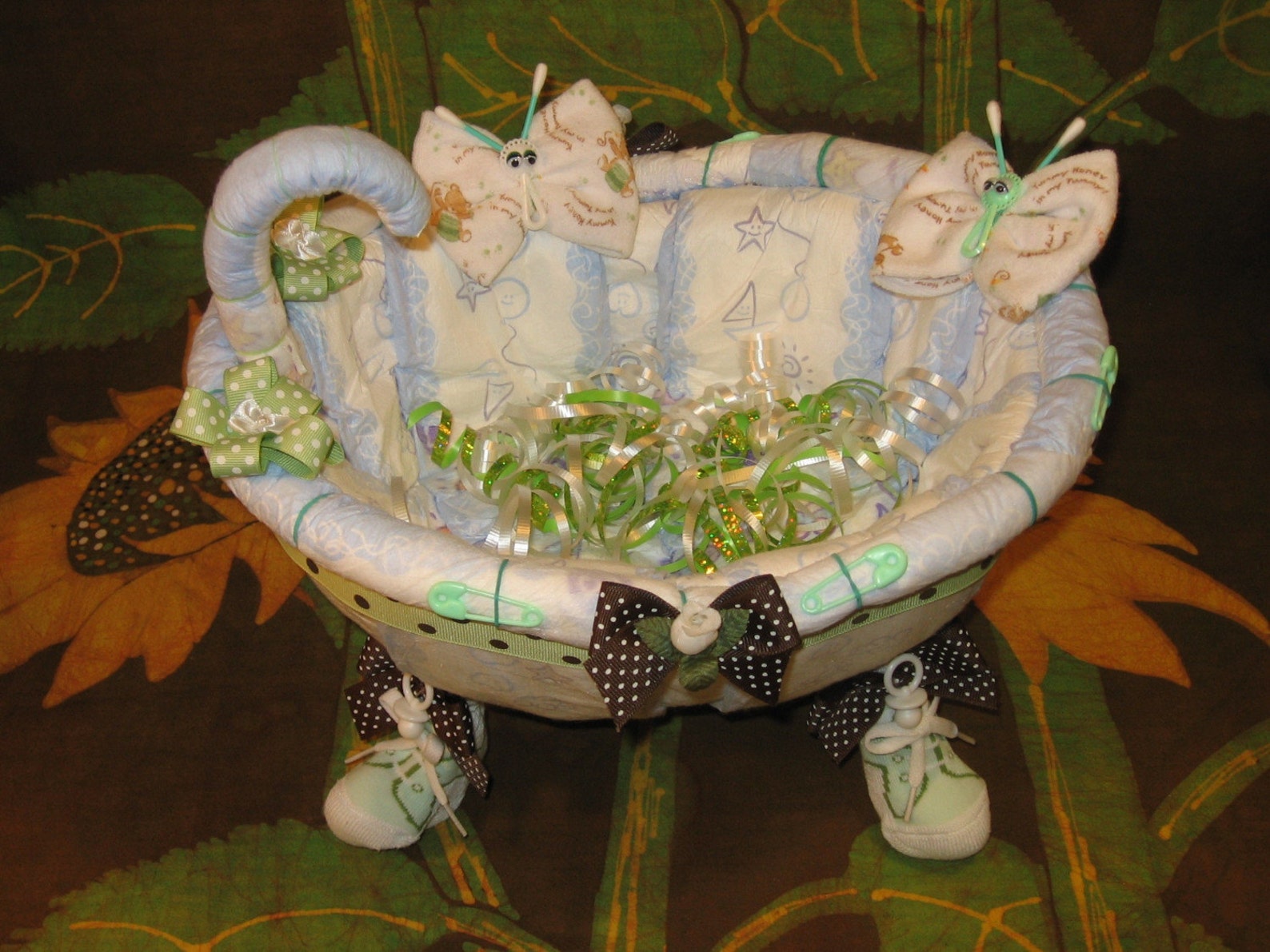Learn 2 Make a BATHTUB From DIAPERS. Tutorial. Fill It up With Etsy Canada