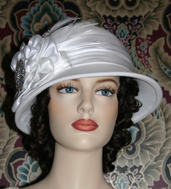 white flapper hat