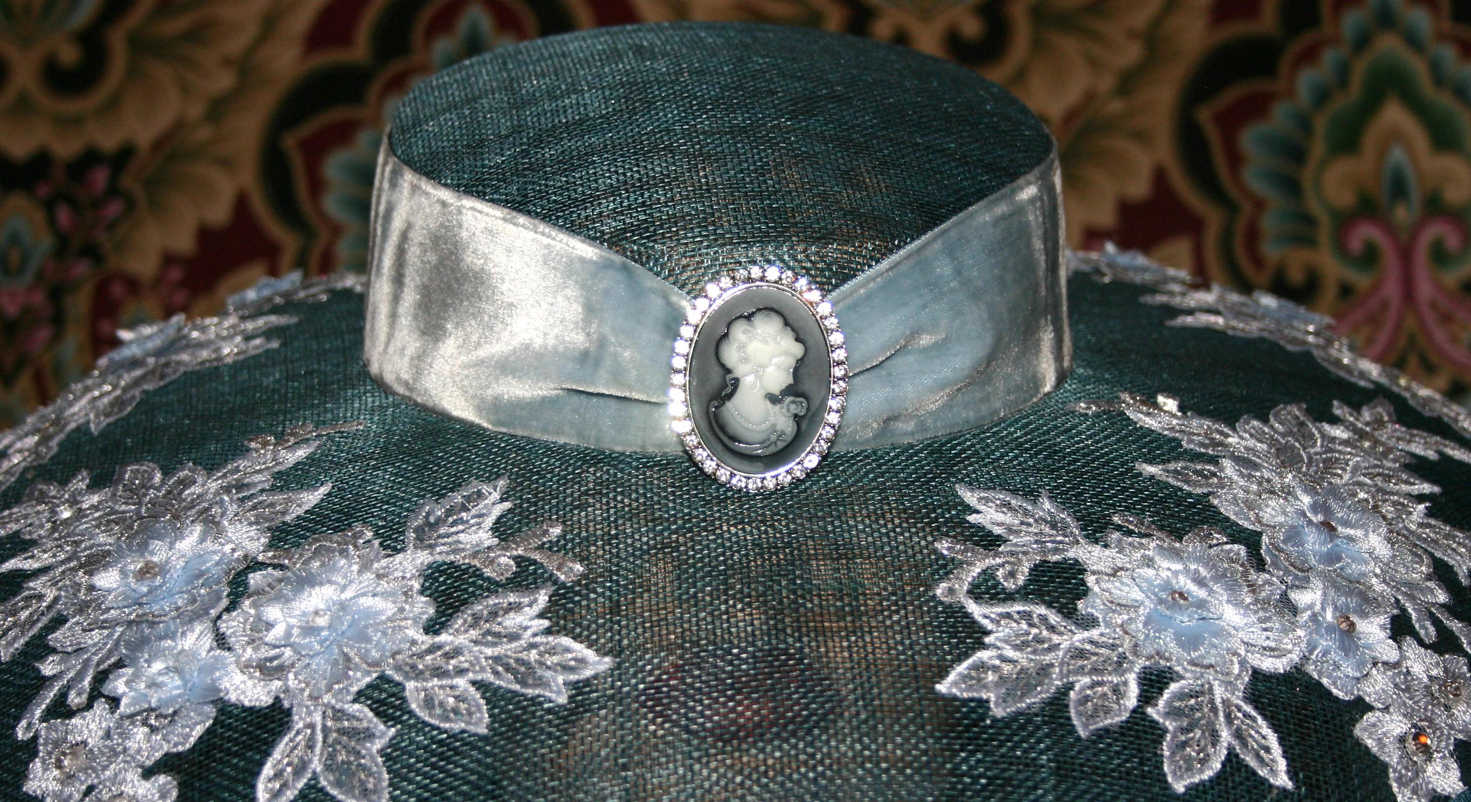 Edwardian Hatinator Elegant Hat luce Del Mattino One of a Kind Wide ...