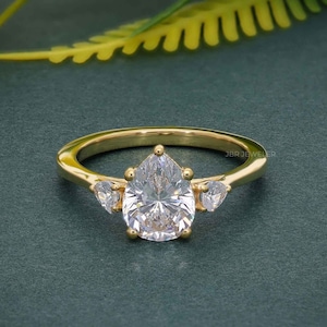 Three Stone Pear Diamond Ring, IGI Lab Grown Diamond Engagement Ring, 14k Solid Gold Bridal Ring, Anniversary Gifts For Her, Eco friendly
