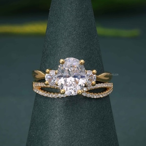 Brautsets im Ovalschliff, Moissanite-Hochzeitsringset mit drei Steinen, solides 10k / 14k / 18k Oval Verlobungsring Set mit Crossover stapelbaren Bands
