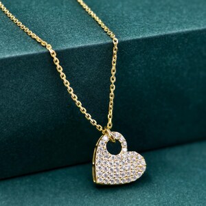 Hart hanger diamanten ketting, 14K gouden hart bedelketting, minimalistische liefde hanger sieraden, effenen set hanger, valentijnscadeaus voor haar