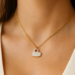 Colar com pingente de coração, colar de ouro 14K, pingente minimalista, corrente de ouro com pingente de diamante cultivado em laboratório, presentes de Dia dos Namorados para namorada