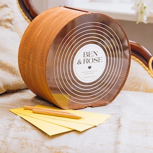 Boîte de réception de mariage pour cartes et cadeaux - Boîte enveloppe personnalisable avec enseigne et stylos en bois